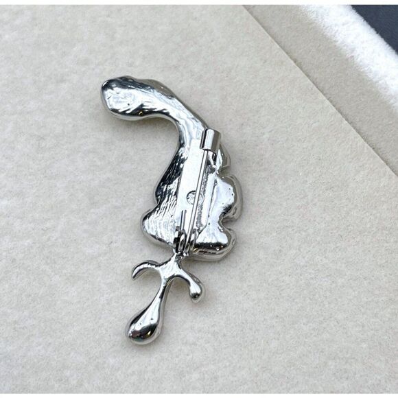 Silver with White Diamond Crystal Single Feather Pin Back Brooch - Picture 8 of 9